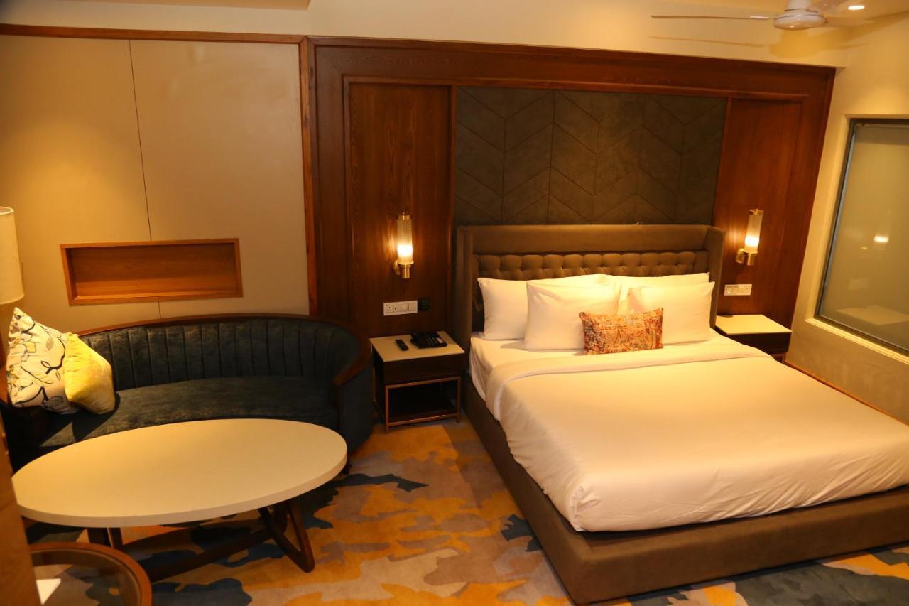 Dreamz Inn & Suites Zirakpur Εξωτερικό φωτογραφία