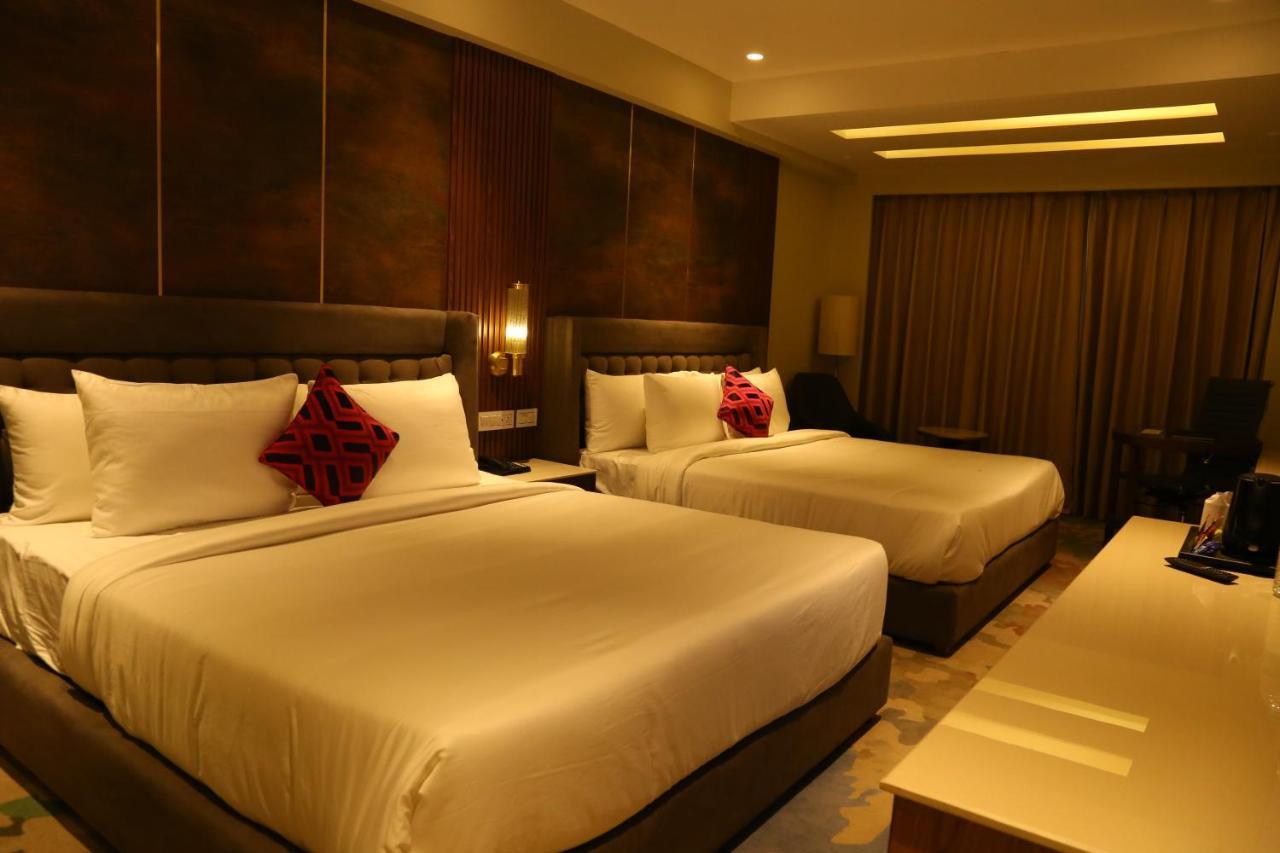 Dreamz Inn & Suites Zirakpur Εξωτερικό φωτογραφία