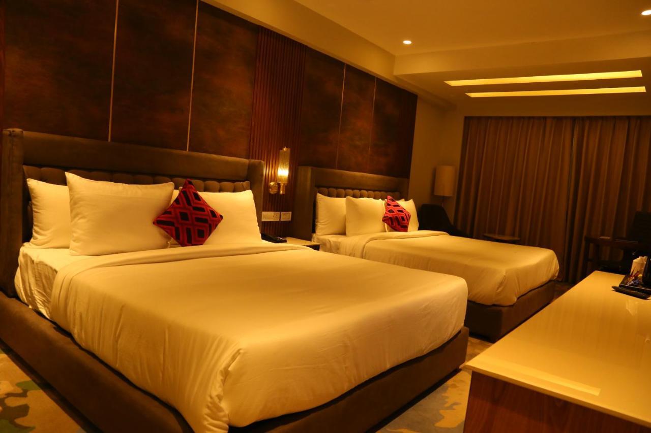 Dreamz Inn & Suites Zirakpur Εξωτερικό φωτογραφία