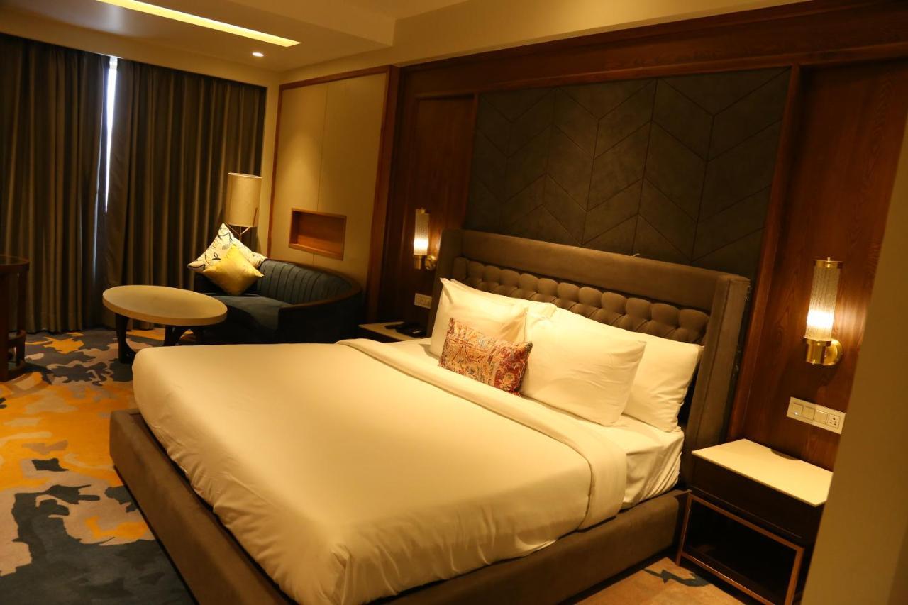 Dreamz Inn & Suites Zirakpur Εξωτερικό φωτογραφία
