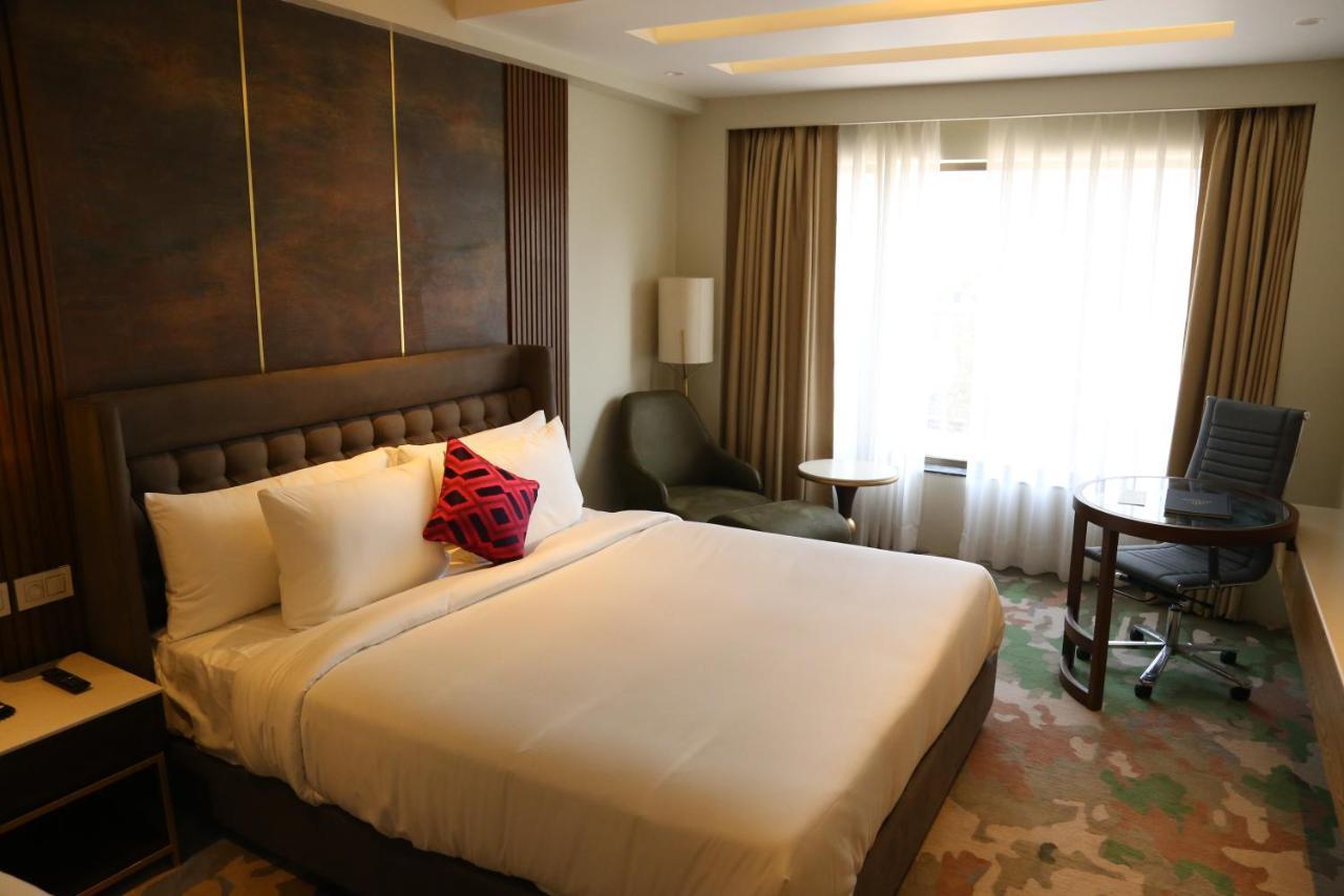 Dreamz Inn & Suites Zirakpur Εξωτερικό φωτογραφία